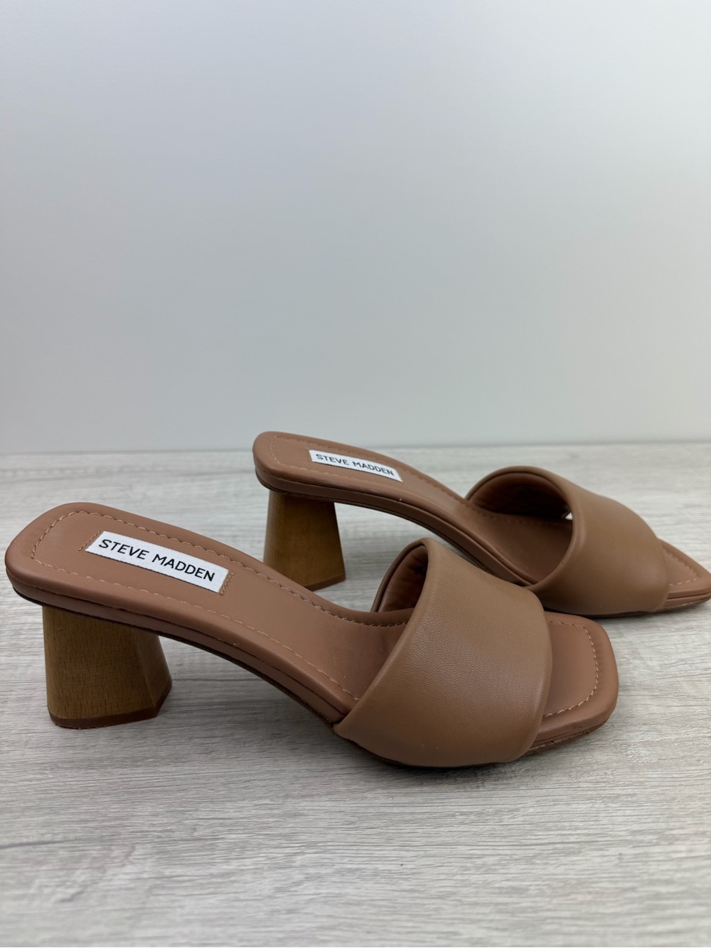 Steve Madden Saged Heeled Slide Sandals Tan Size 7.5 - Picture 3 of 9